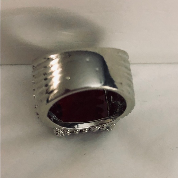 Ring - Picture 3 of 3